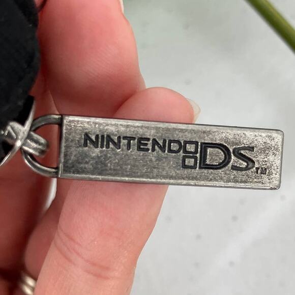 Nintendo DS Black Rectangle Zip Around Soft Faux Neoprene Storage Case Carrier - Picture 2 of 7